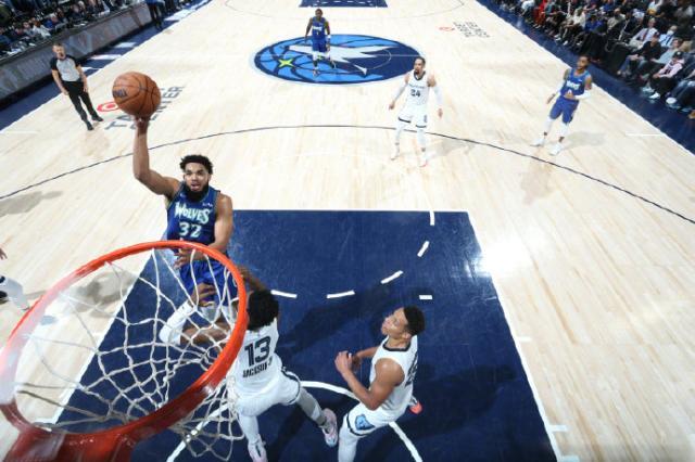 开云娱乐-唐斯季后赛表现令人失望 森林狼进入爱德华兹时代